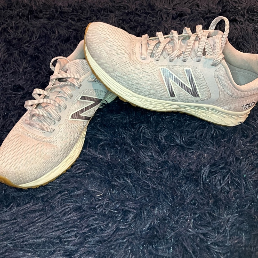 Women’s shoes ,like new!